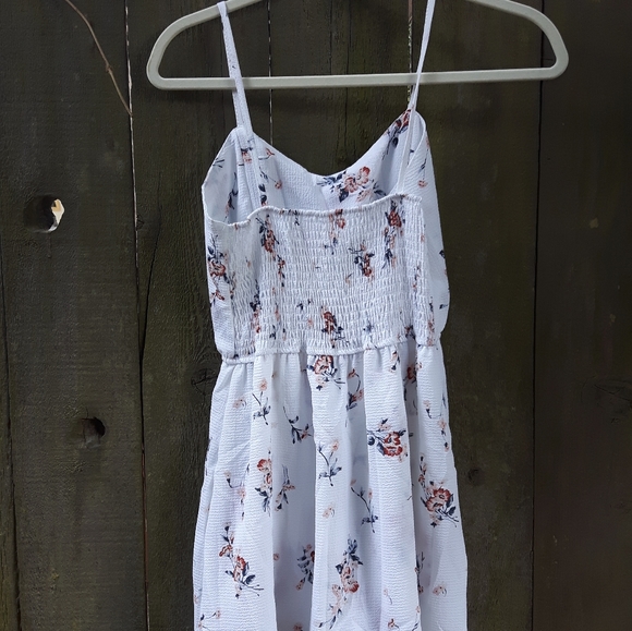 diyi white floral romper nwot - Picture 3 of 3